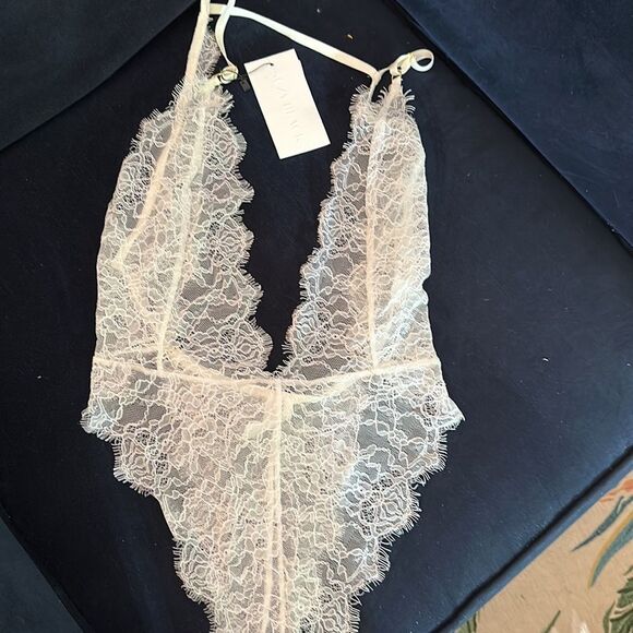 NWT SUZY BLACK Martine Light Lace Bodysuit - Ivory $225 - size Small - Picture 2 of 4